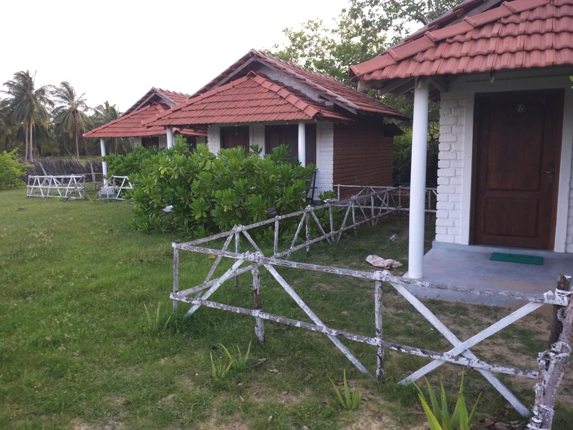 Windy Beach Cabanas Kalpitiya Room photo